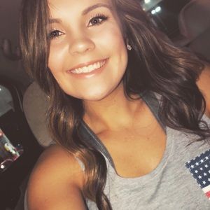 Meet your Posher, Madison